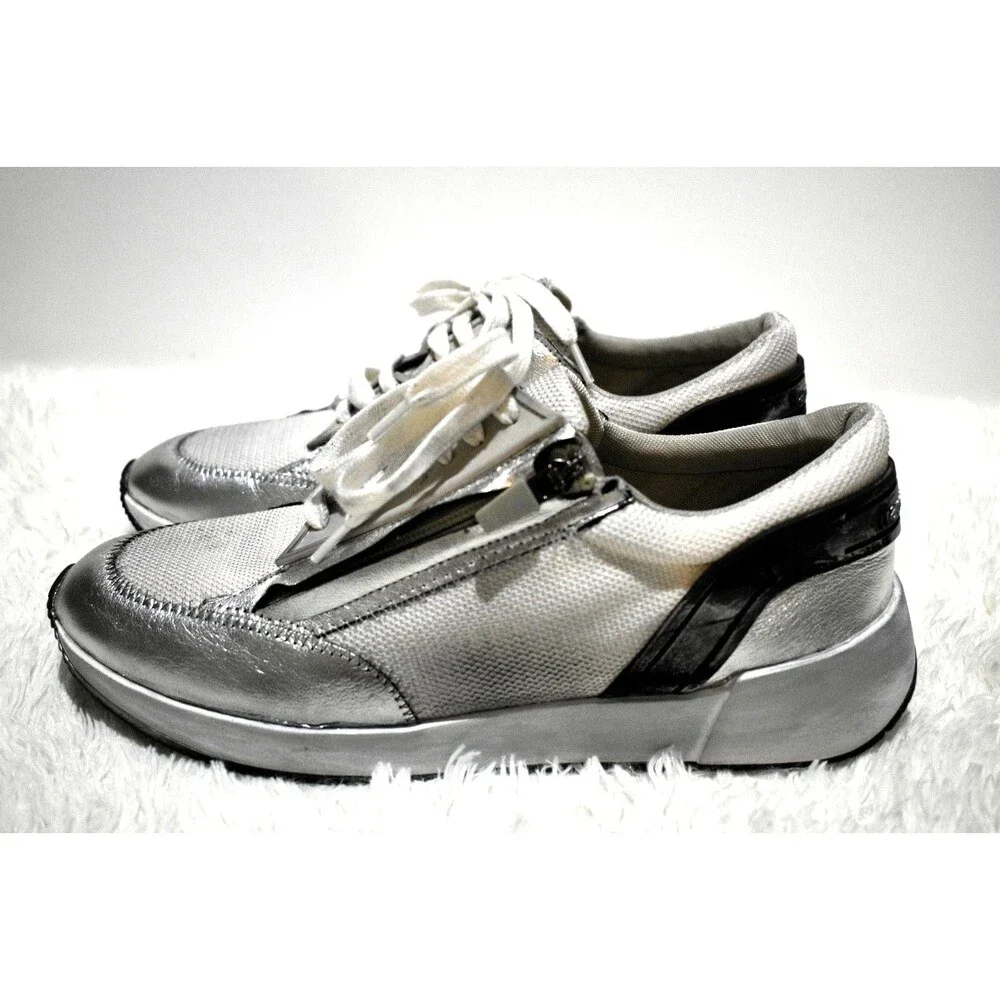 Franco Sarto Imperial Distressed Silver Mesh with Side Zipper - Women's Size 9